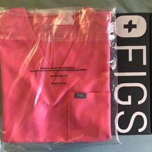 FIGS NEON PINK CATARINA TOP XS